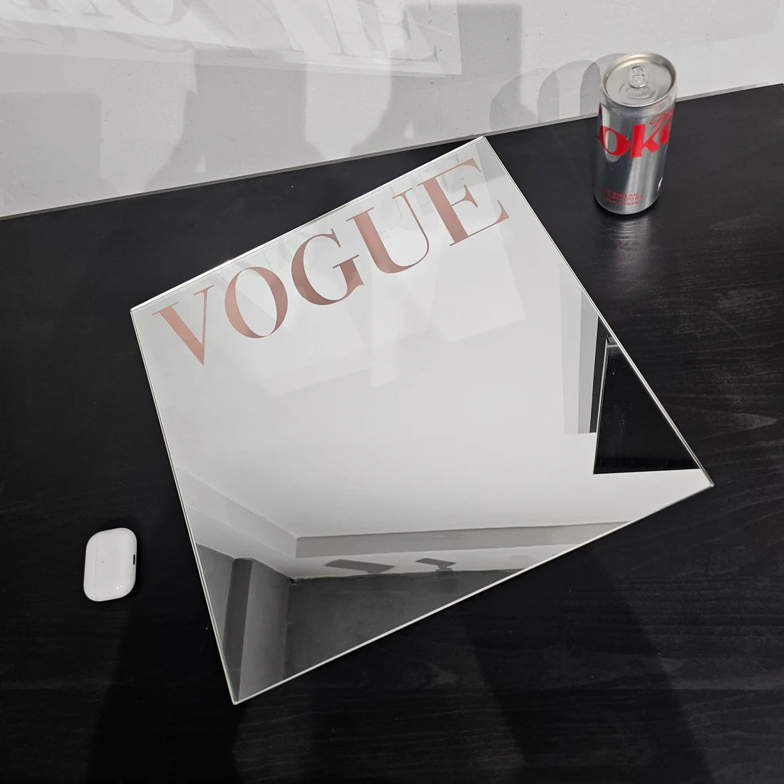 VOUGE MIRROR