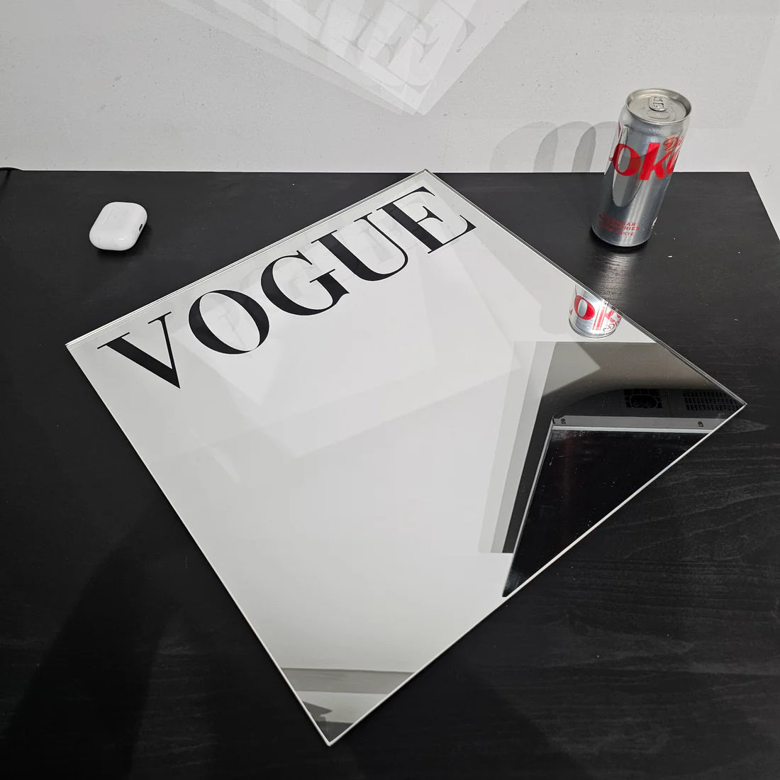 VOUGE MIRROR