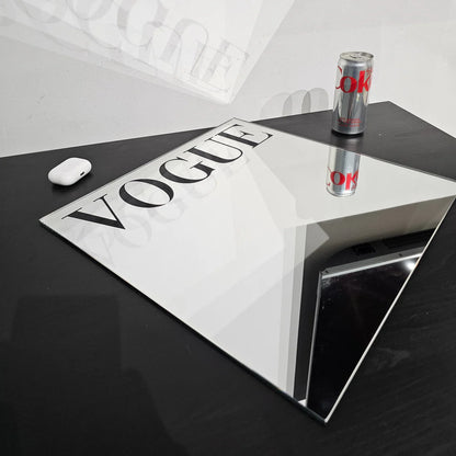 VOUGE MIRROR