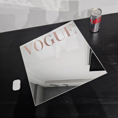 VOUGE MIRROR