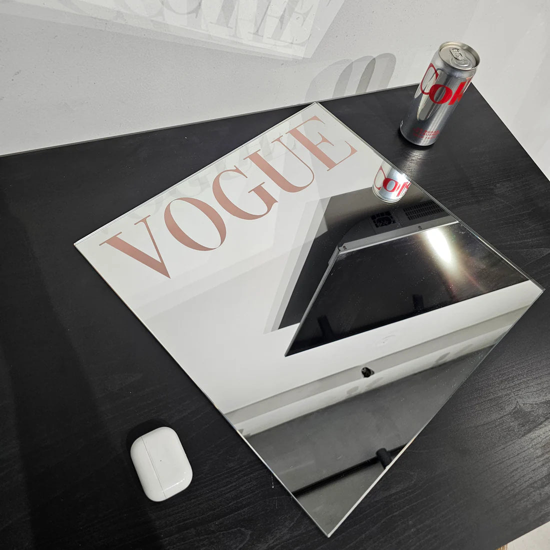 VOUGE MIRROR