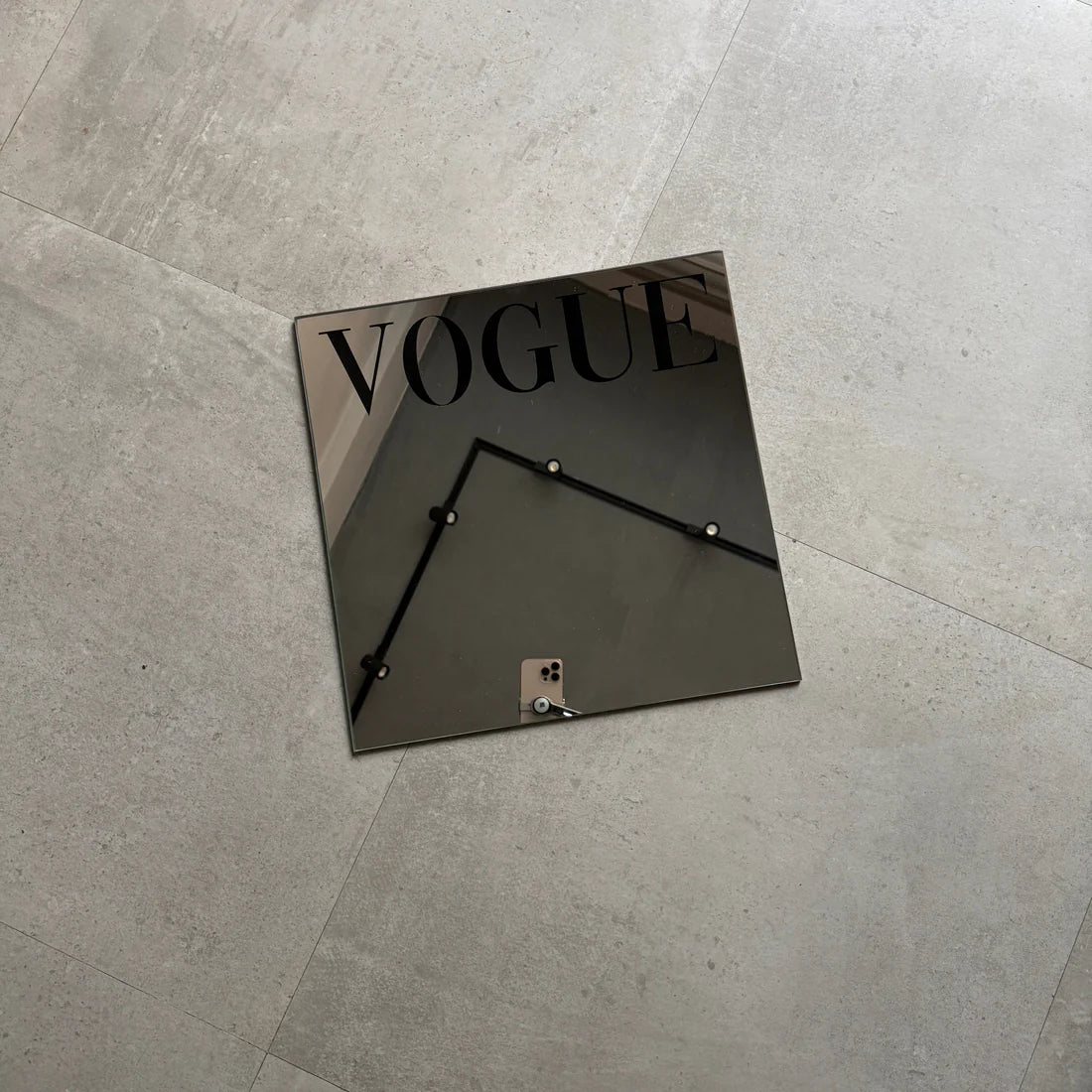VOUGE MIRROR